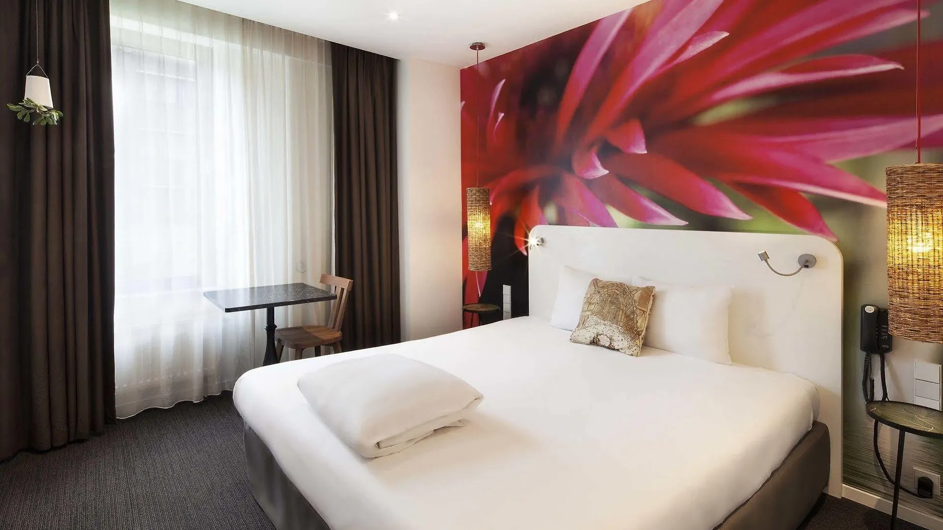 ***  אמסטרדם Conscious Hotel Vondelpark הולנד