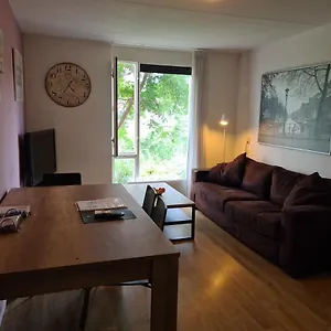 https://comfortabele-accommodatie-met-dakterras-aan-het-water.zandvoort-hotels.com